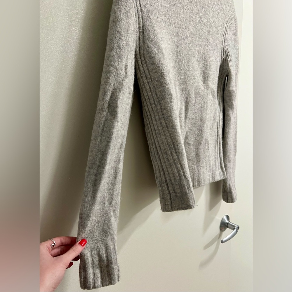 point sur | Women's Heather Gray Turtleneck Sweater - Picture 3 of 6